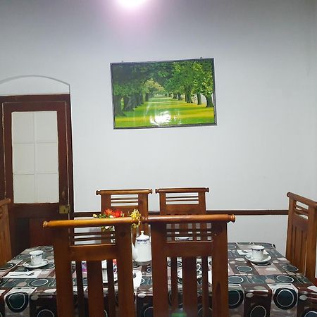 Ruchi House Hotel Nuwara Eliya Exterior photo