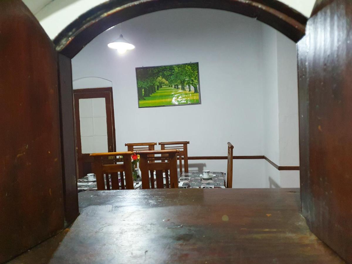 Ruchi House Hotel Nuwara Eliya Exterior photo