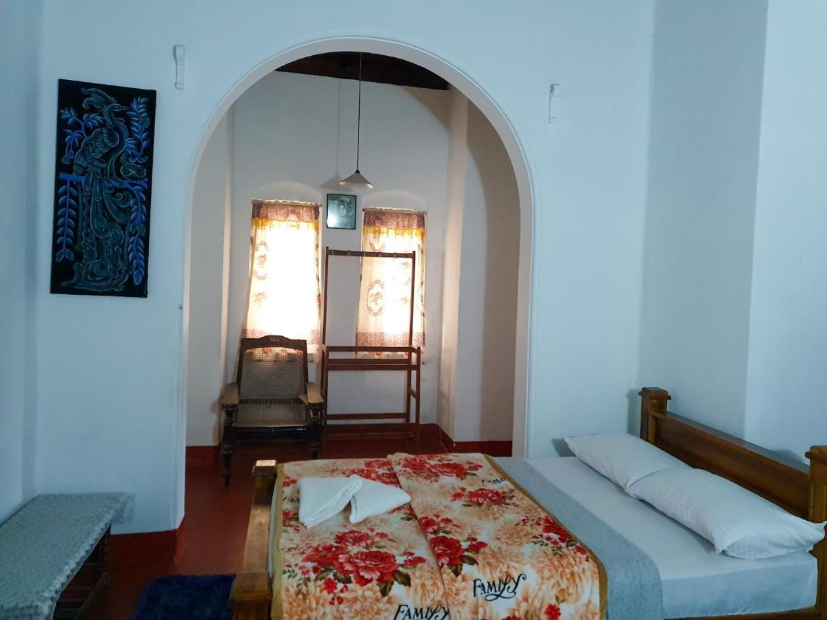 Ruchi House Hotel Nuwara Eliya Exterior photo